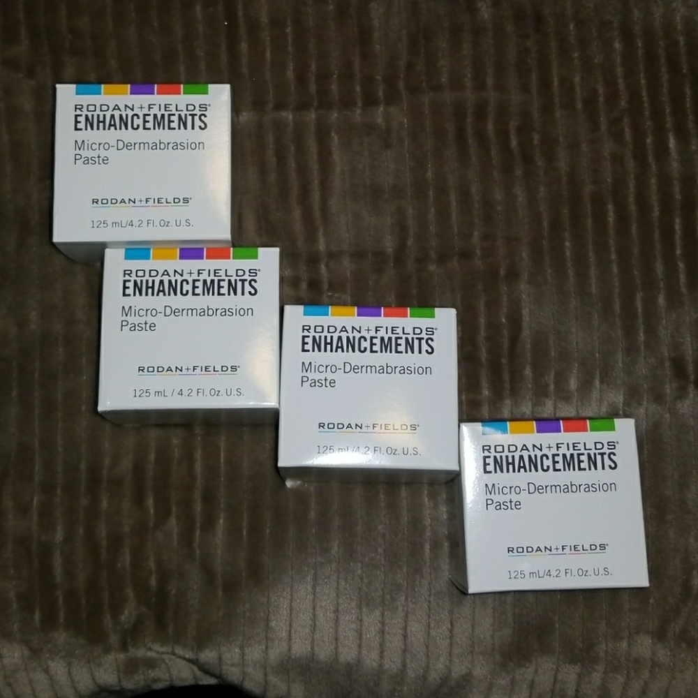 Vitamin C & E sugar & salt scrub rodan and fields